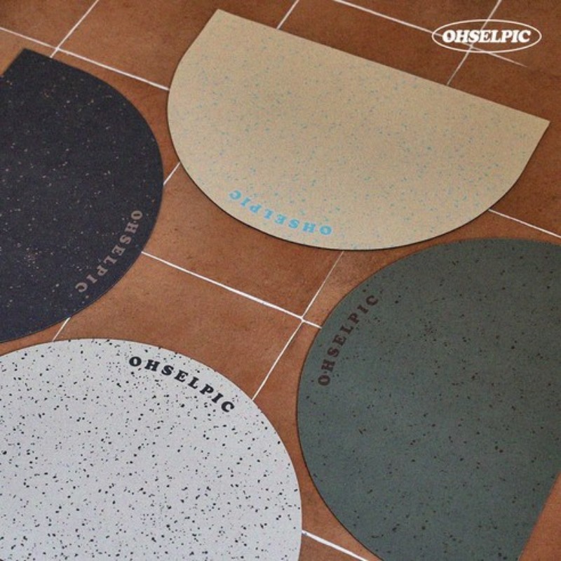 Zara Home Bathroom Mat - Tapis de salle de bain semi-circulaire