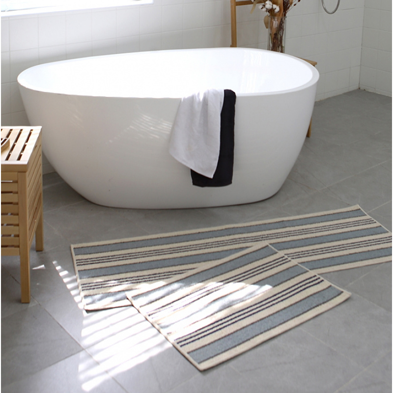 Tapis de salle de bain rayé mi - Zara Home Bathroom Rug avis et prix
